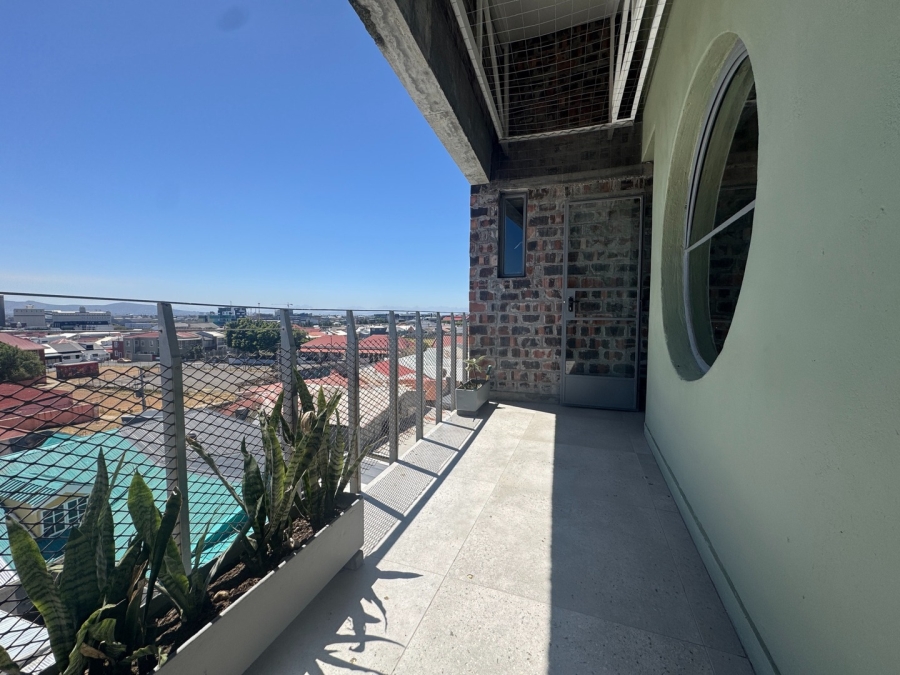 To Let 2 Bedroom Property for Rent in Salt River Western Cape